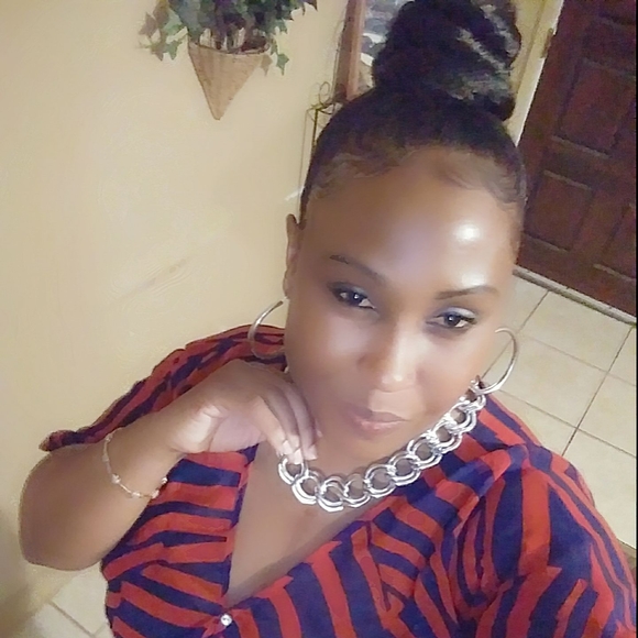 Meet your Posher, Msnene - Picture 1 of 1